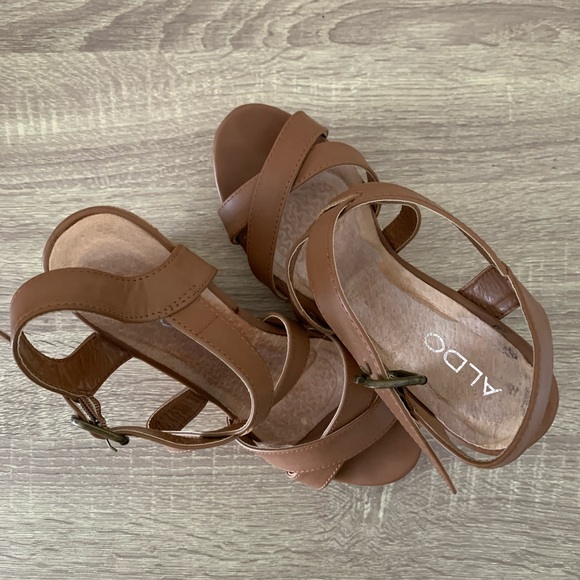 Aldo Wedge Heels - Picture 4 of 4